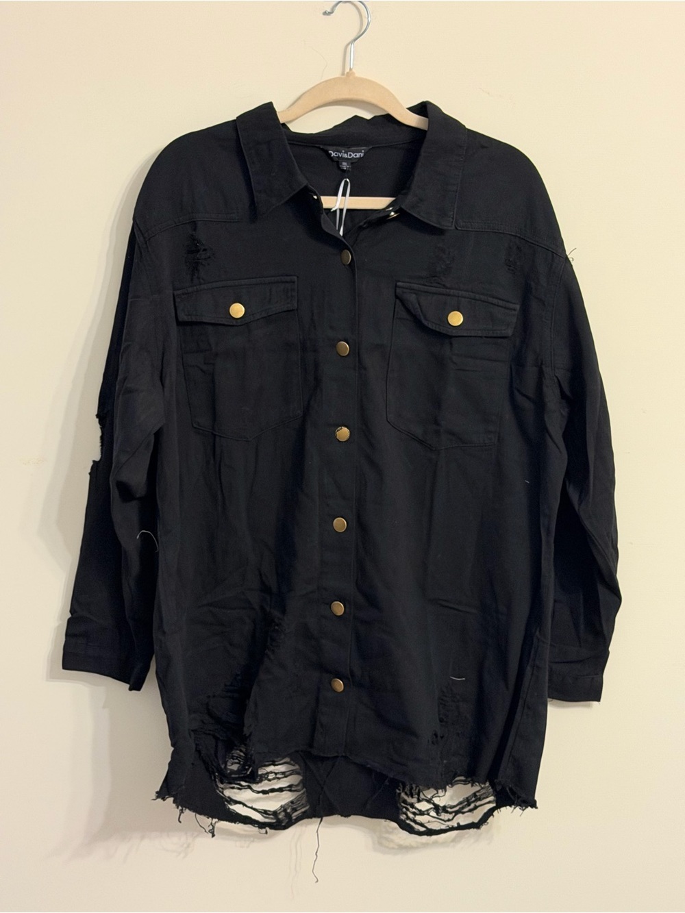 DAVI & DANI Black Distressed Button-Front Denim Shacket - Picture 4 of 4